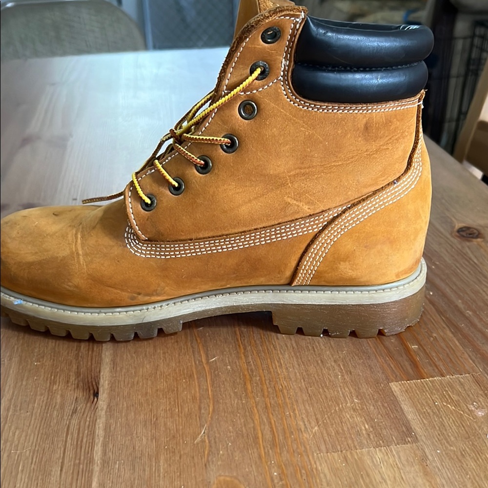 Levi's Tan Work Boot - Picture 2 of 5